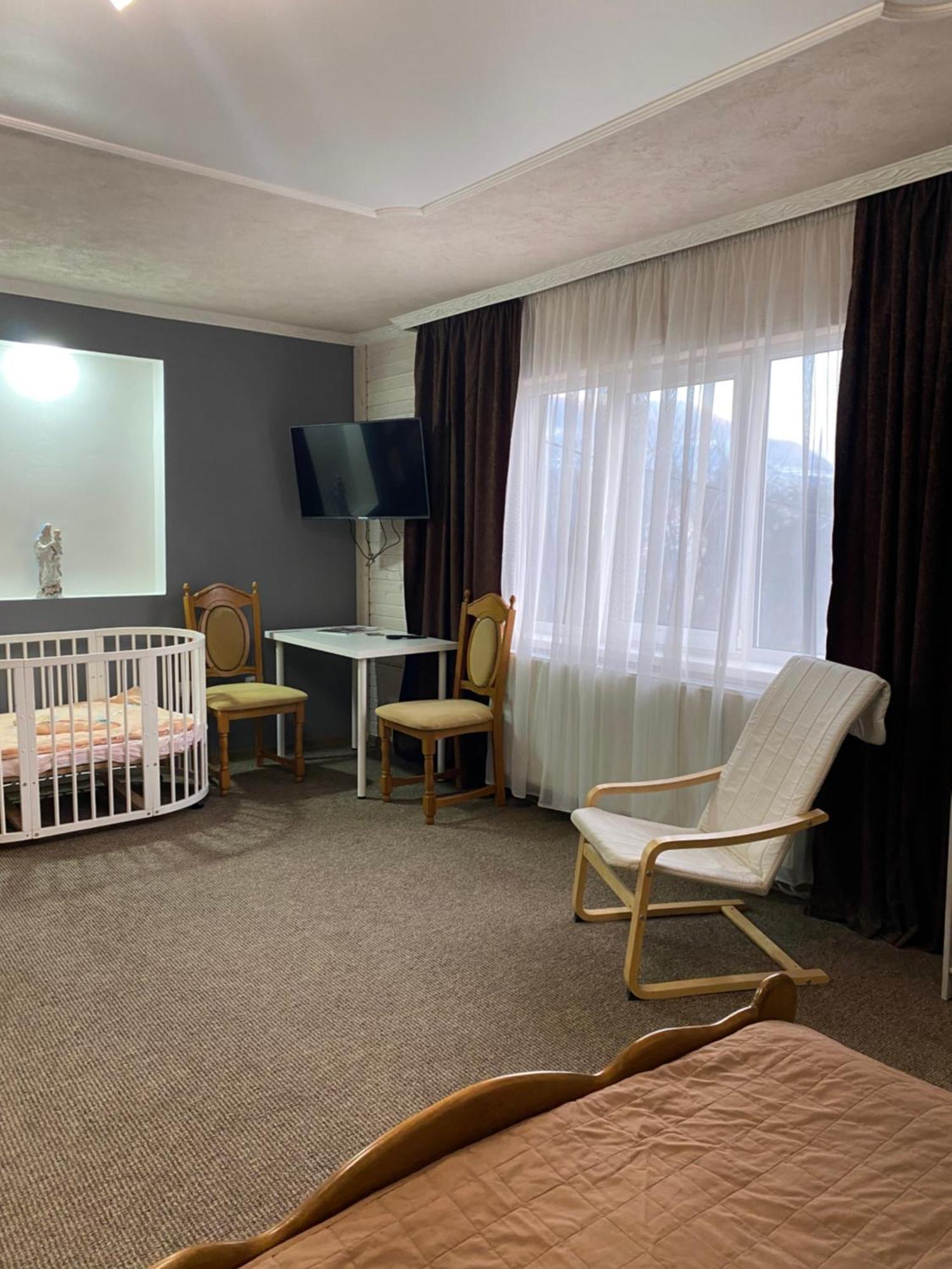 Guest House Shulc Mizhhirya  ภายนอก รูปภาพ
